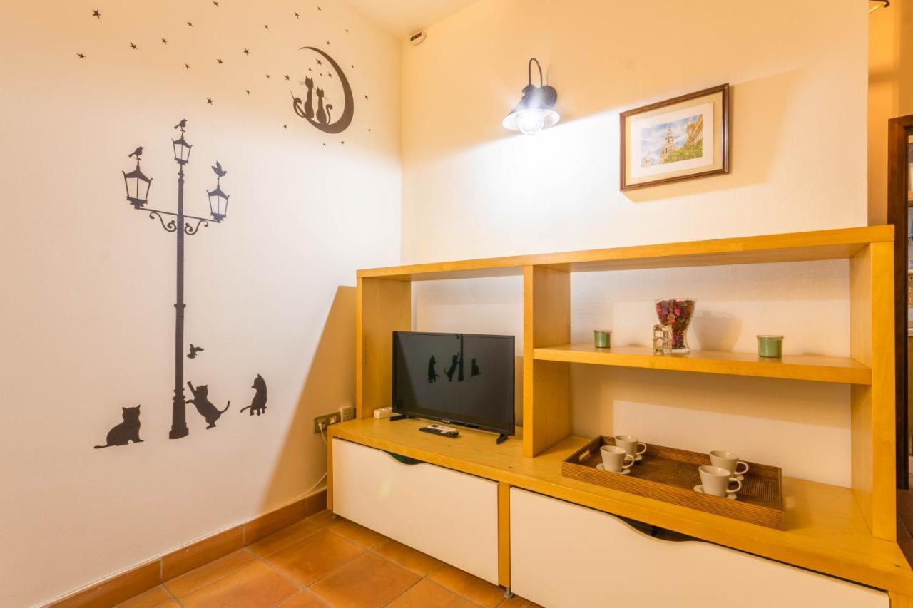Macarena Muralla Encantada Apartment Севиля Екстериор снимка
