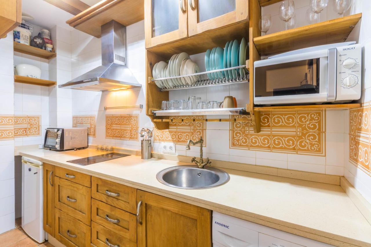 Macarena Muralla Encantada Apartment Севиля Екстериор снимка