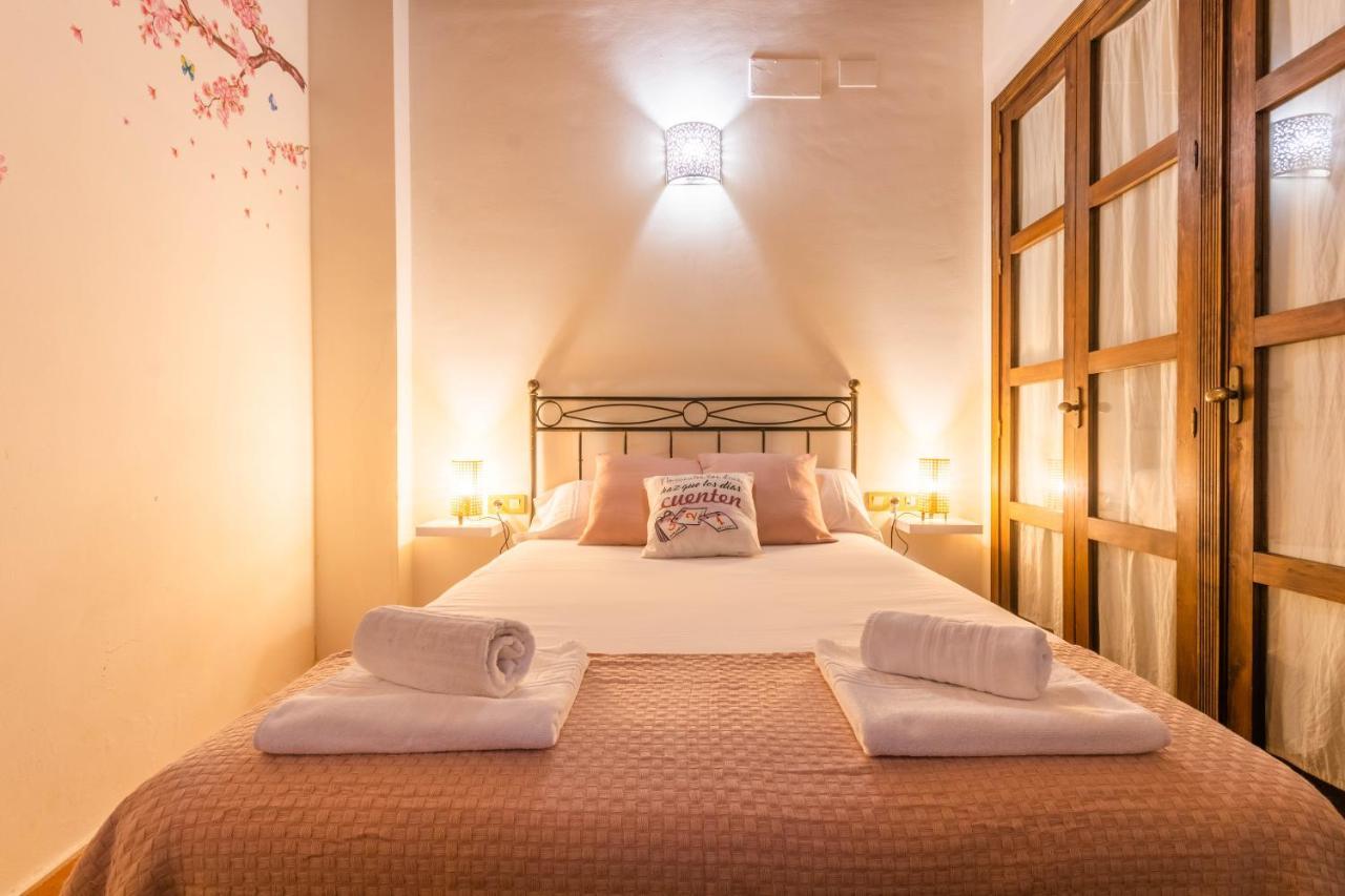 Macarena Muralla Encantada Apartment Севиля Екстериор снимка