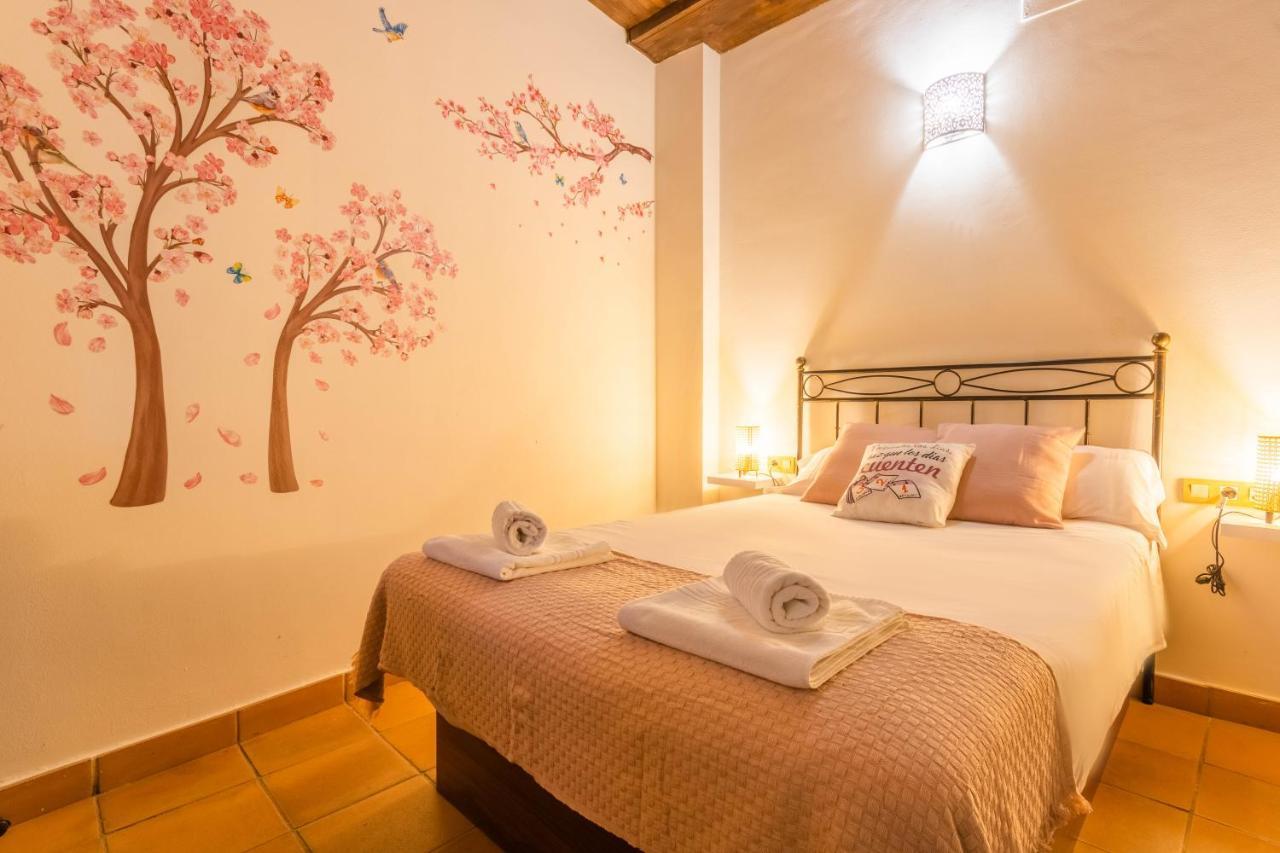 Macarena Muralla Encantada Apartment Севиля Екстериор снимка