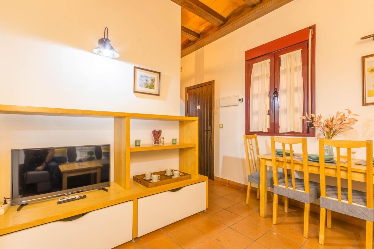 Macarena Muralla Encantada Apartment Севиля Екстериор снимка