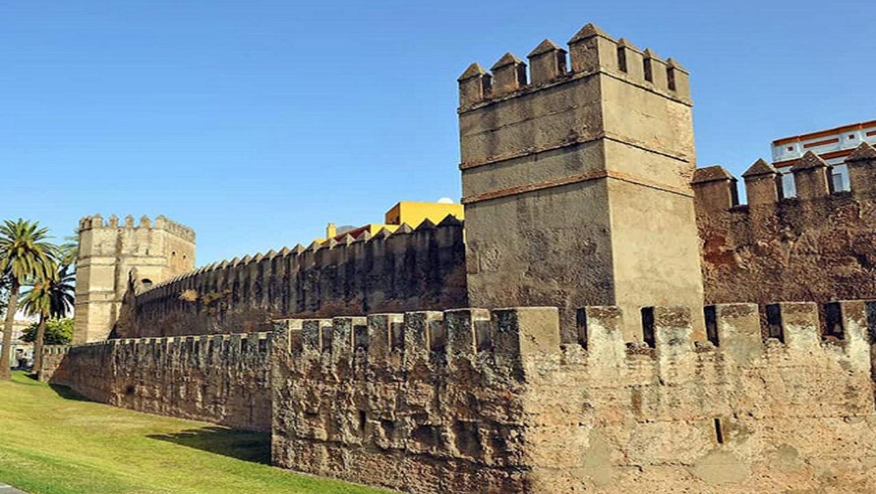 Macarena Muralla Encantada Apartment Севиля Екстериор снимка