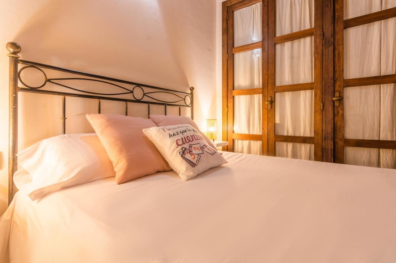Macarena Muralla Encantada Apartment Севиля Екстериор снимка