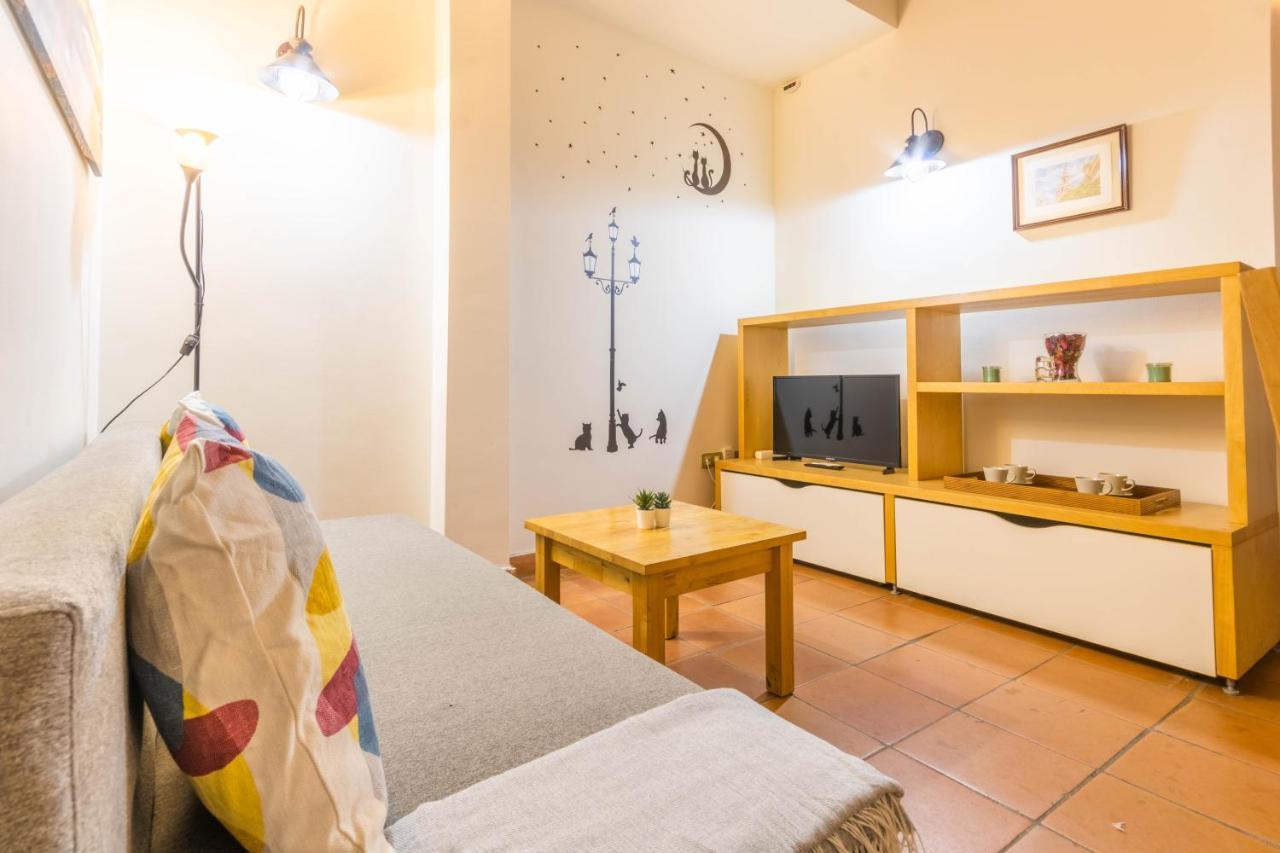 Macarena Muralla Encantada Apartment Севиля Екстериор снимка